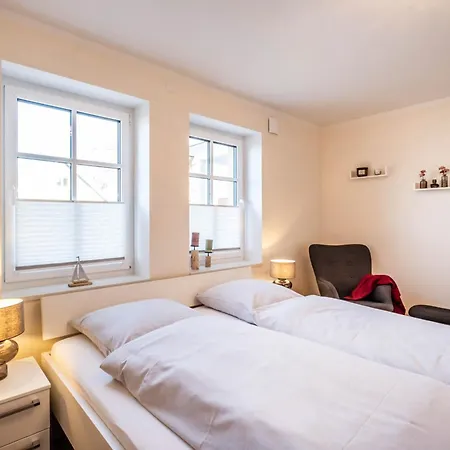Haus Springflut 2 *
